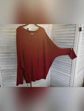 Maurices 24/7 Size Small Dark Red Tunic for Women Gently Used
